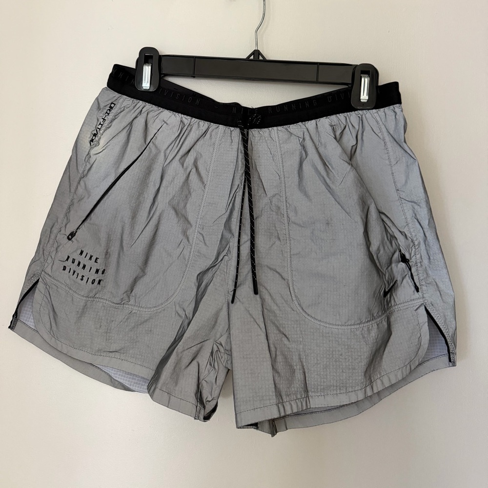 Nike Run Division Dri-Fit ADV Reflective 4” Shorts FZ1123-035 Men's M Iridescent